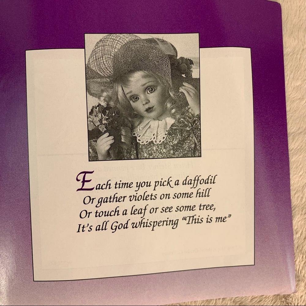 NEW Ashton Drake Galleries "Gathering Violets" Porcelain Doll - Picture 12 of 17